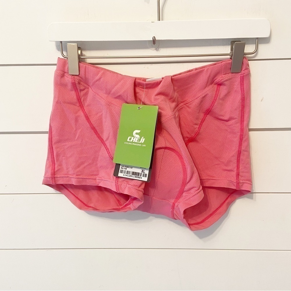 NWTs Cheji | Pink Padded Cycling Shorts Size Large